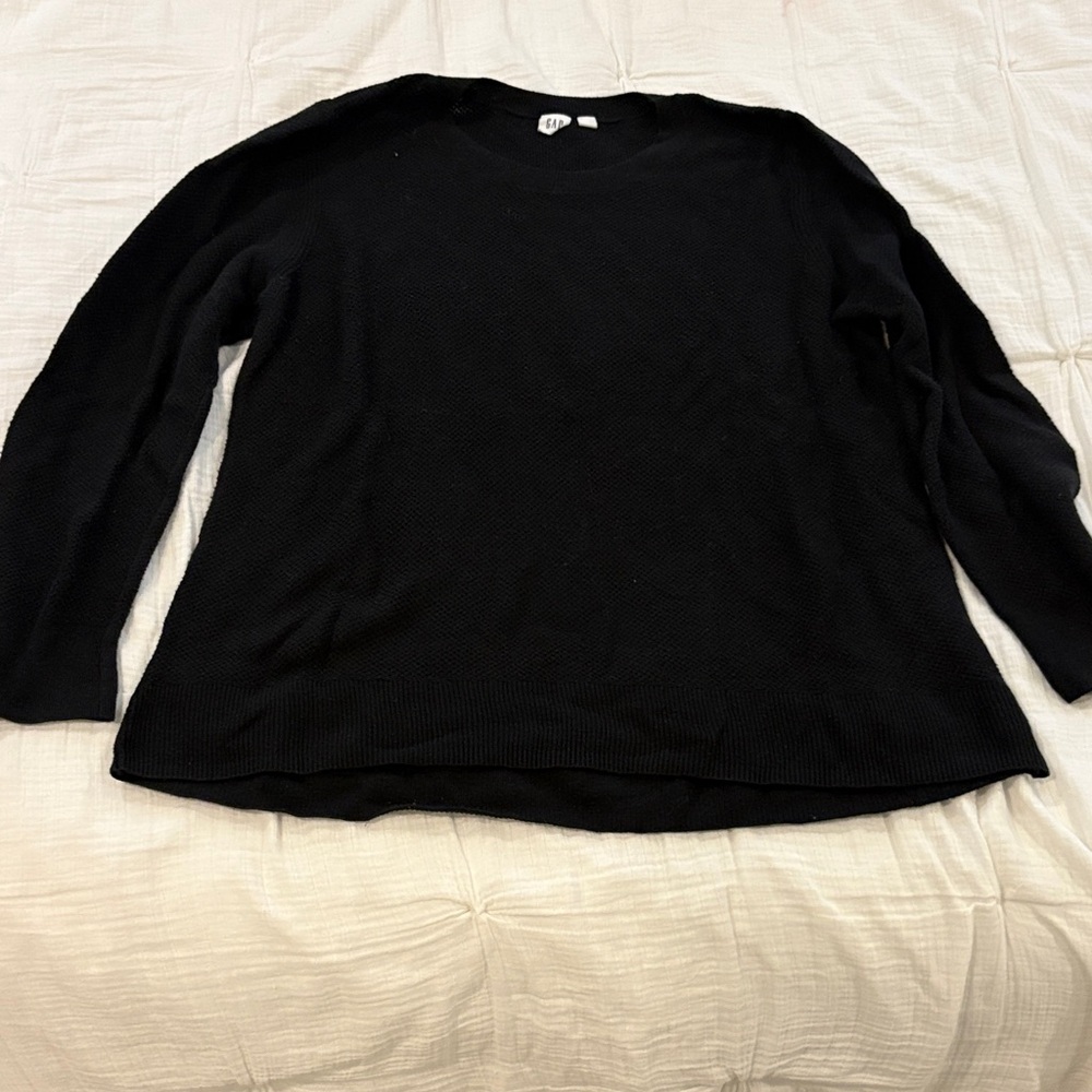 GAP Women's Classic Black Crew Neck Waffle Knit Sweater